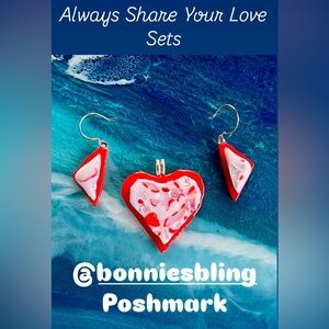 Bonnie’s Bling One of a Kind Fused Glass Jewelry and Accessories to Wear.